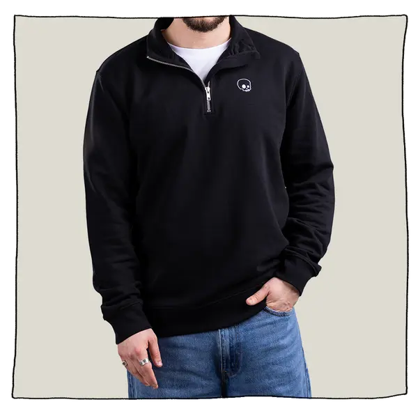 1/4 Zip Sweatshirt in Black