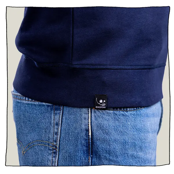 Skulls Sweatshirt in Navy